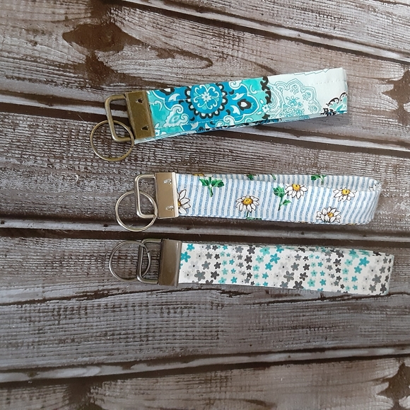 Key chain wristlet - Picture 3 of 4